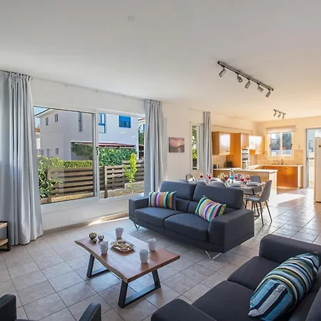 You Will Love This Luxury 5 Bedroom Holiday In Protaras With Private Pool 1327 Villa Paralimni